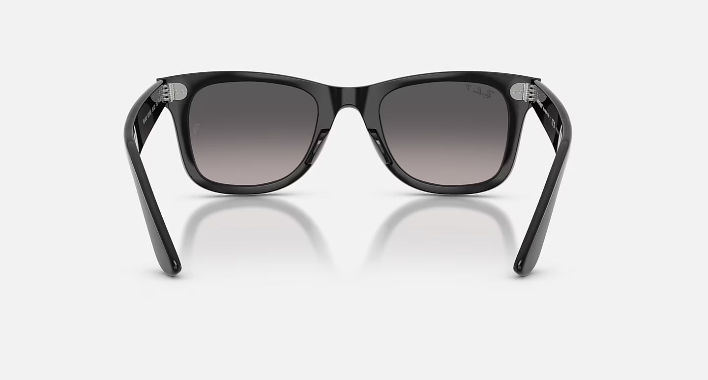 Ray-Ban Wayfarer Ease Polarizado RB4340 50