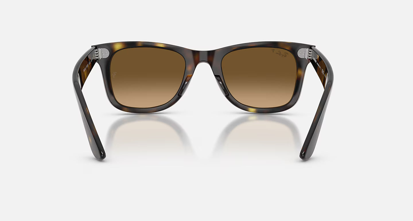 Ray-Ban Wayfarer Ease Polarizado RB4340 50