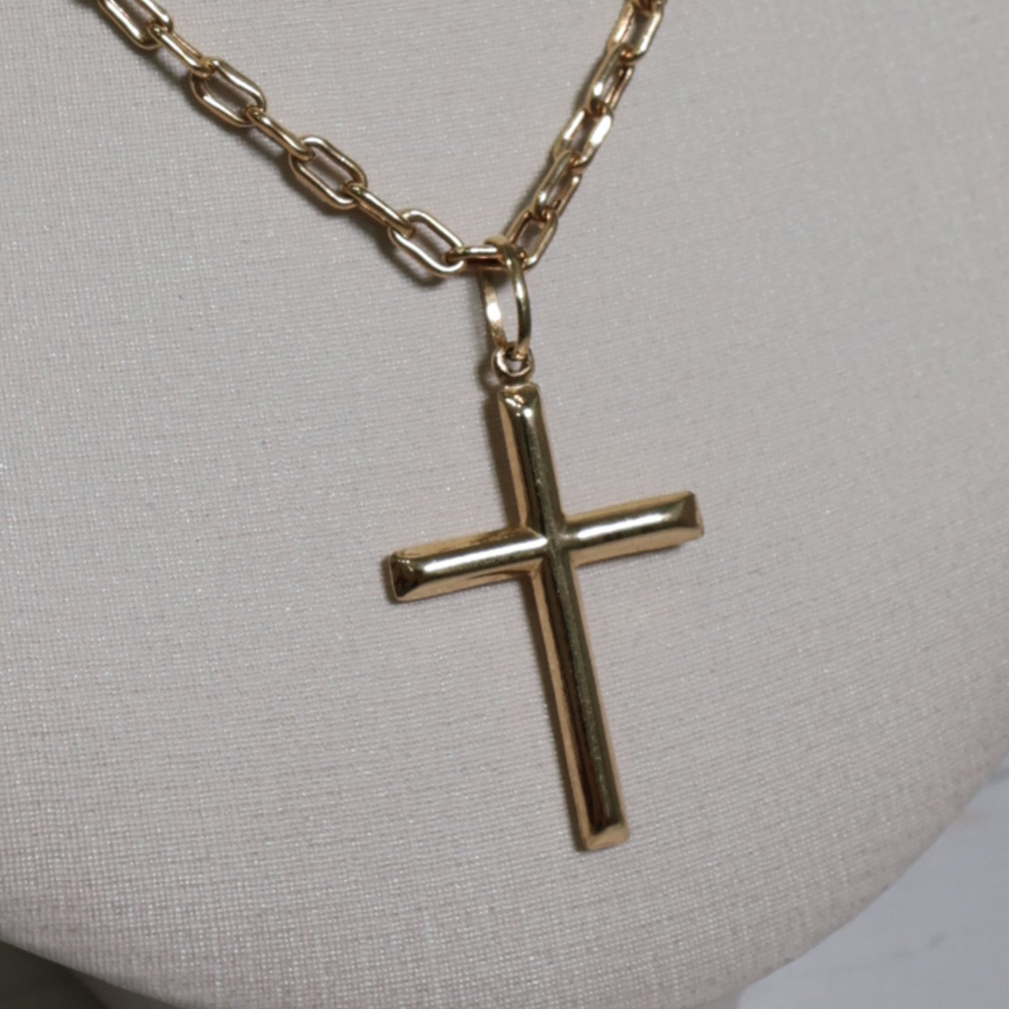 Corrente Cadeado 60cm + Crucifixo - em ouro 18k