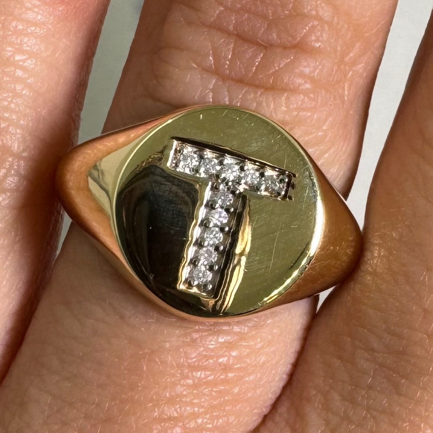 Anel Letra Cravejado