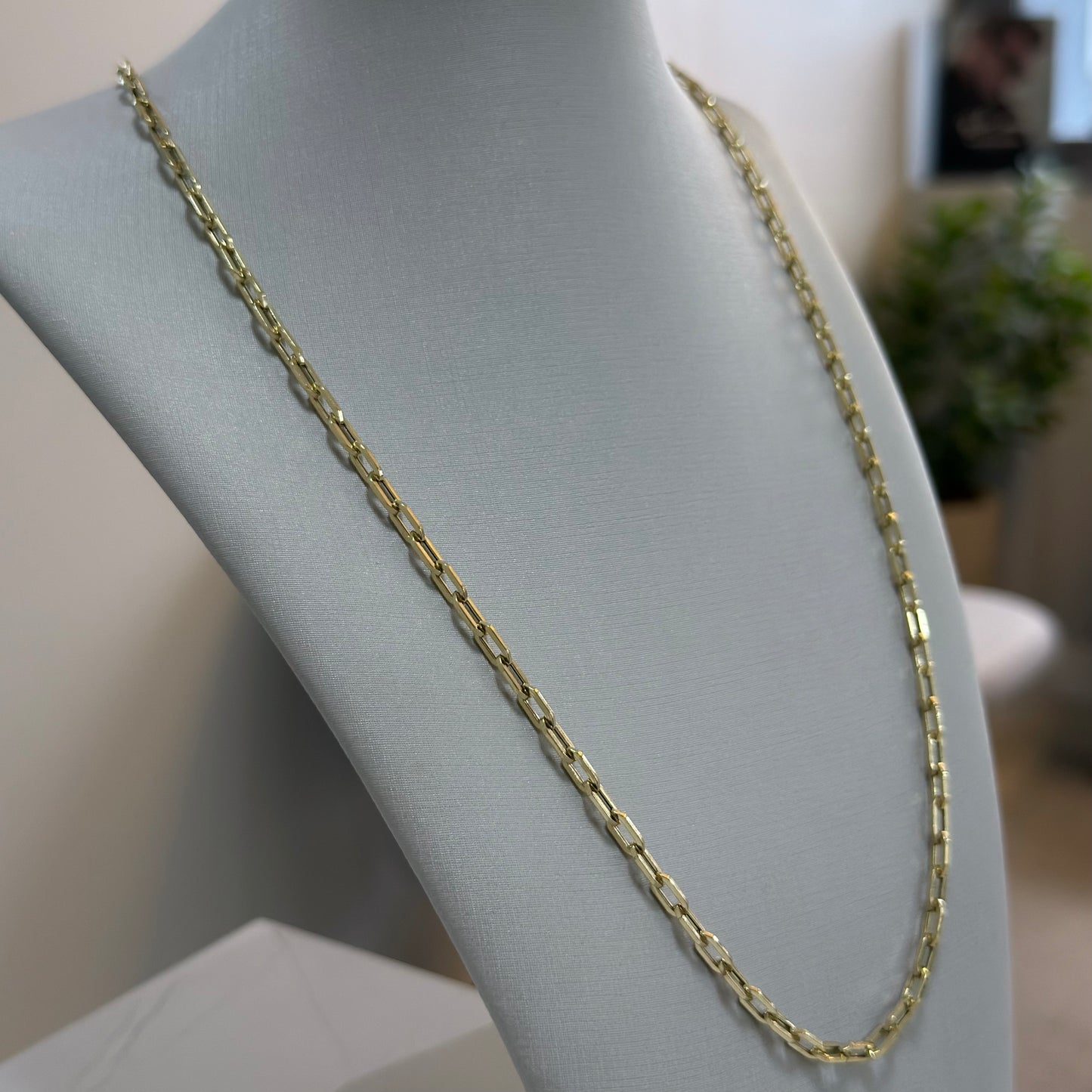 Corrente Cadeado Alongado 60cm em ouro 18k
