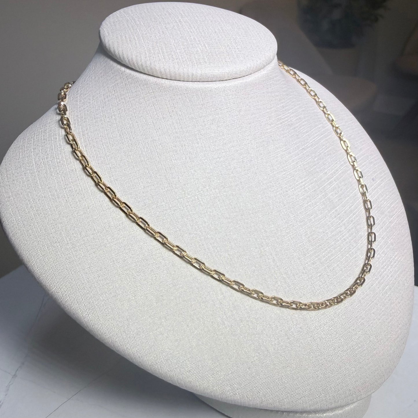 Corrente Cadeado Quadrado 60cm em ouro 18k